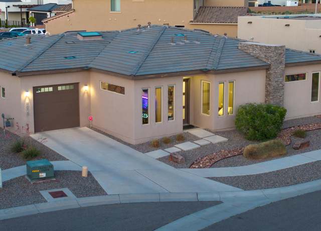 Property at 7928 Teaberry Rd NW, Albuquerque, NM 87120, 3 beds, 2 baths