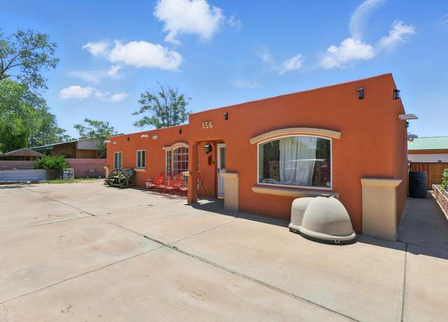 Property at 156 Pueblo Luna Dr NW, Albuquerque, NM 87107, 3 beds, 2 baths