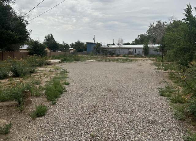 Property at 525 Niagara Rd NE, Albuquerque, NM 87113