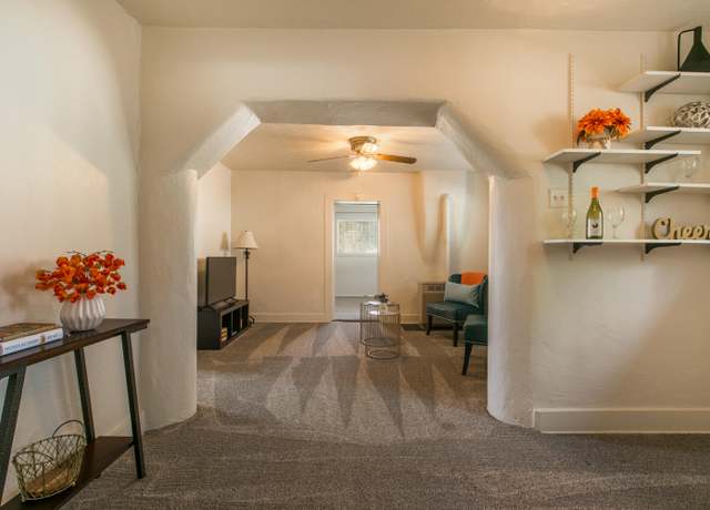 Property at 130 Camino Del Pueblo, Bernalillo, NM 87004, 2 beds, 1 bath