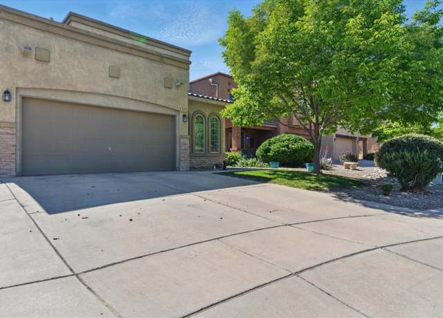 Property at 2115 Cortina Loop SE, Rio Rancho, NM 87124, 2 beds, 2.5 baths