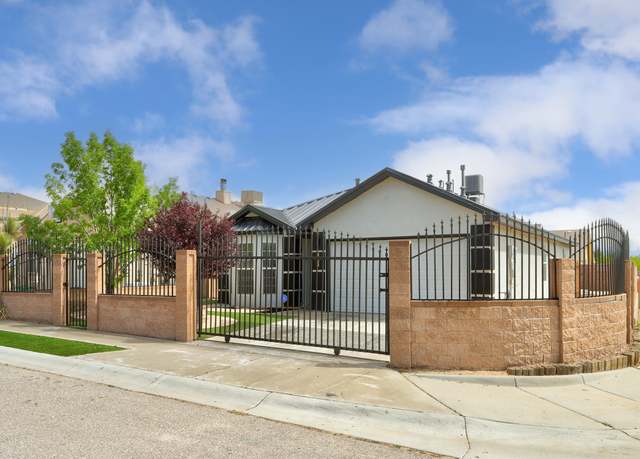 Property at 7601 Kingsway Ct NW, Albuquerque, NM 87120, 3 beds, 2 baths