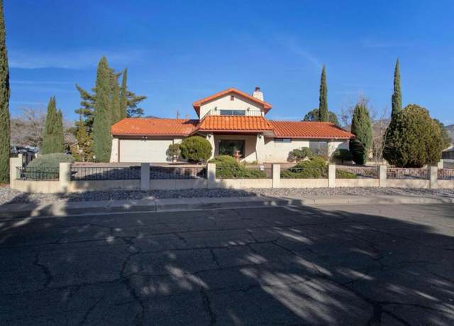 Property at 1100 Landman Dr NE, Albuquerque, NM 87112, 3 beds, 2 baths