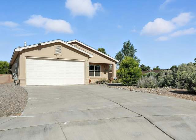 Property at 147 Oakwood Ct SW, Rio Rancho, NM 87124, 2 beds, 2 baths