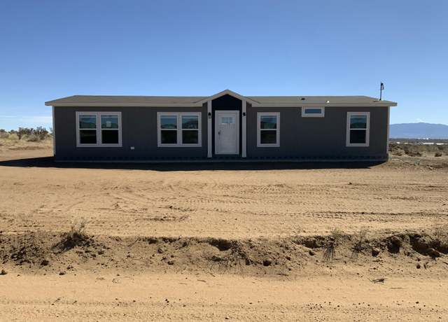 Property at 1214 19th St NW, Rio Rancho, NM 87144, 3 beds, 2 baths