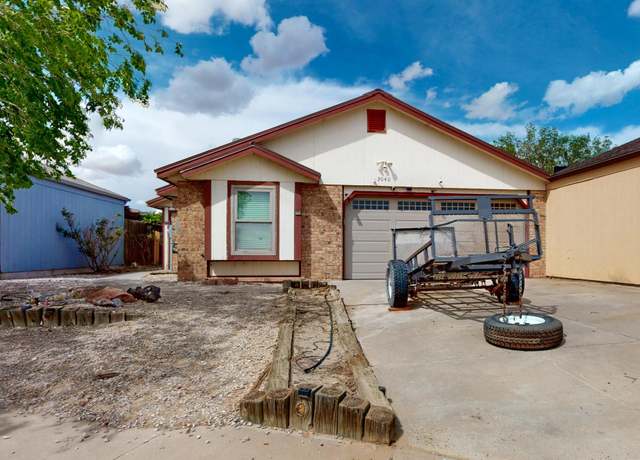 Property at 2040 Gomez Dr, Los Lunas, NM 87031, 3 beds, 2 baths
