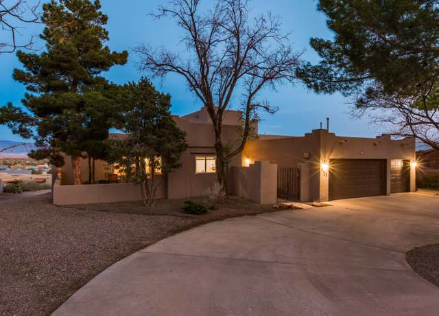 Property at 1107 Valley View Dr SW, Los Lunas, NM 87031, 4 beds, 3.5 baths