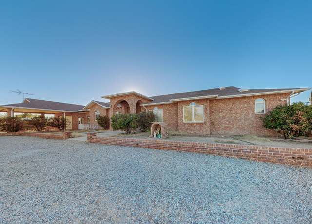 Property at 716 Tyler Rd NE, Albuquerque, NM 87113, 4 beds, 2.5 baths