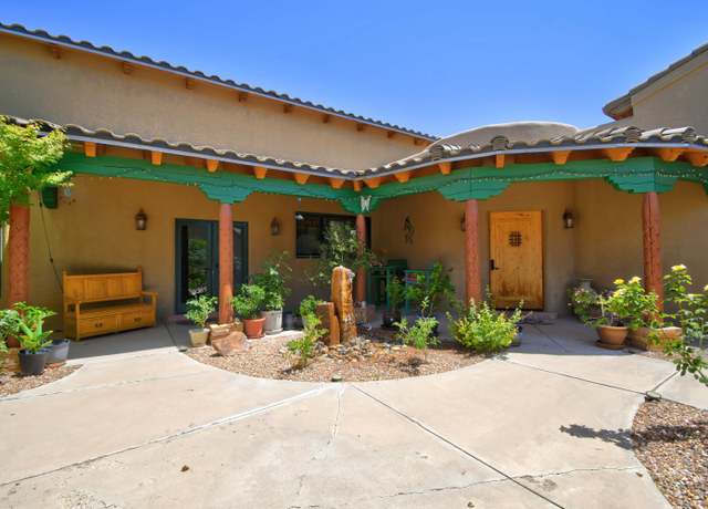 Property at 4725 Huron Dr, Rio Rancho, NM 87144, 4 beds, 3.5 baths