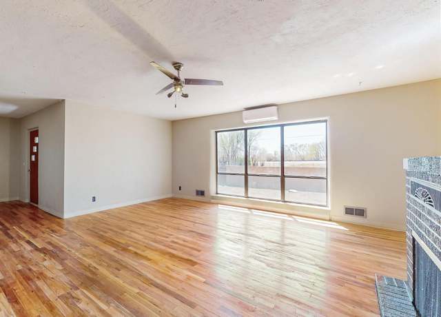 Property at 21 Bouquet Ln, Santa Fe, NM 87506, 3 beds, 1.5 baths