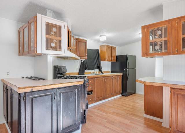 Property at 9000 Trumbull Ave SE #56, Albuquerque, NM 87123, 3 beds, 2 baths