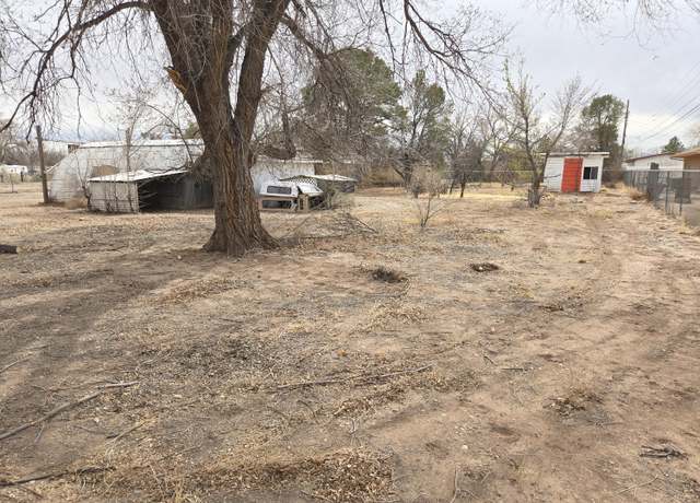 Property at 3021 La Loma Rd SW, Albuquerque, NM 87105, 3 beds, 2 baths