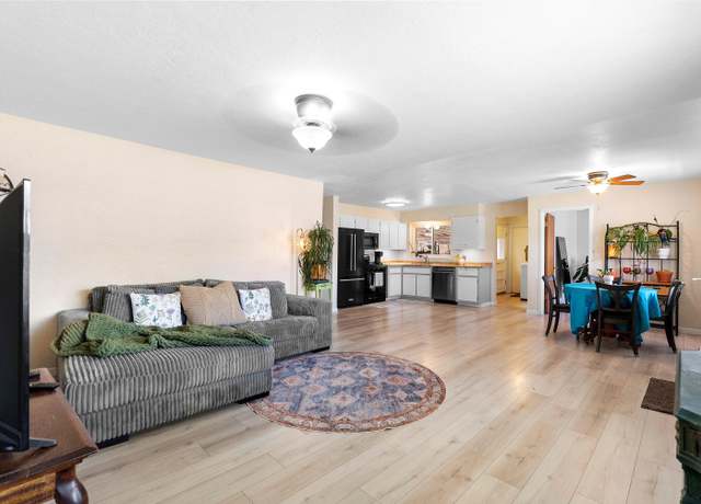 Property at 2009 Glorieta St NE, Albuquerque, NM 87112, 3 beds, 2 baths