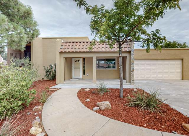 Property at 713 Rio Arriba Ave SE, Albuquerque, NM 87123, 4 beds, 3 baths