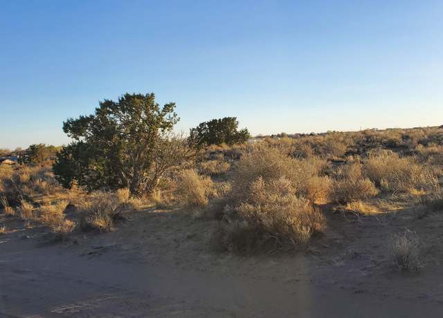 Property at 401 Adelfa Rd NE, Rio Rancho, NM 87124