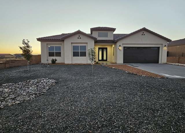 Property at 601 7th St NE, Rio Rancho, NM 87124, 4 beds, 2.5 baths