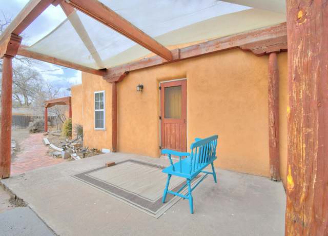 Property at 901 Riverside Dr SW, Albuquerque, NM 87105, 2 beds, 1 bath