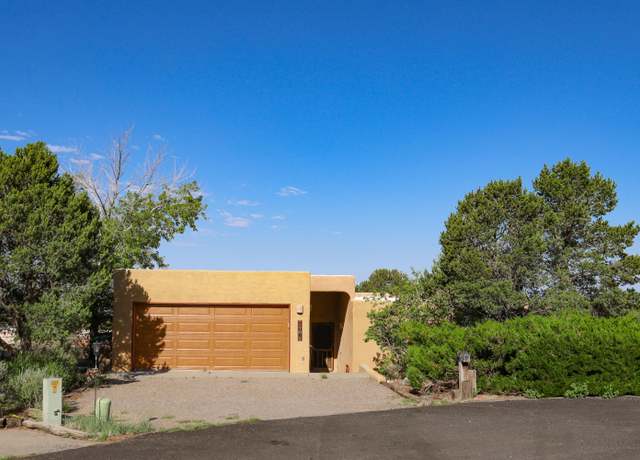 Property at 727-18 Tramway Ln NE, Albuquerque, NM 87122, 2 beds, 2 baths