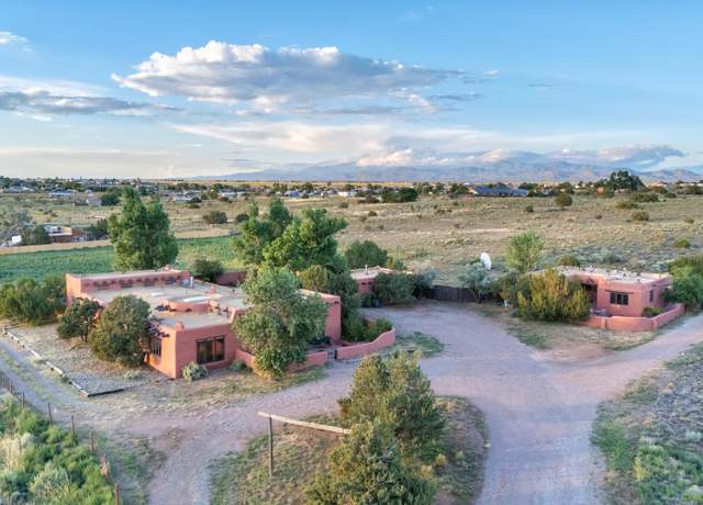 Property at 54 Rons Rd, Santa Fe, NM 87508, 6 beds, 5 baths