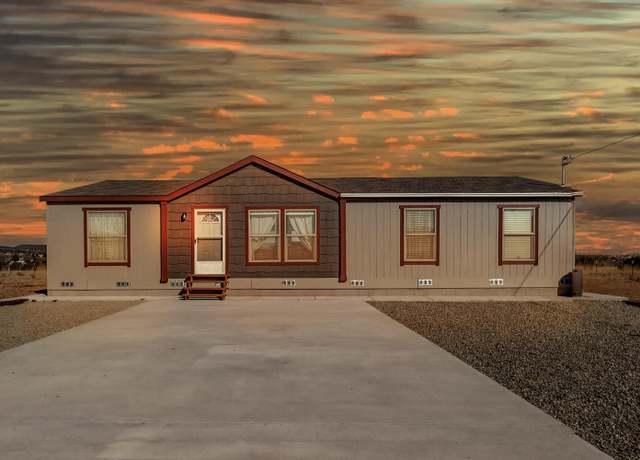 Property at 43 Los Chavez Ave, Edgewood, NM 87015, 4 beds, 2 baths