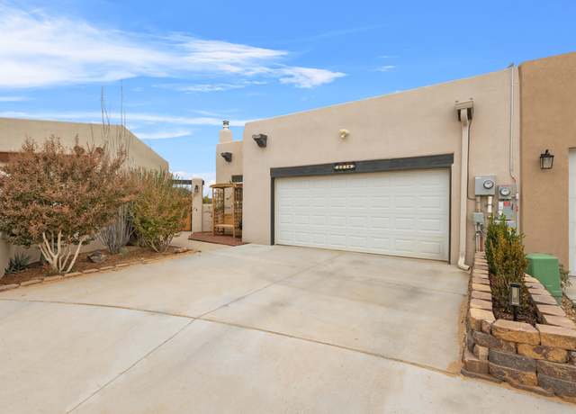 Property at 2214 Calle De Silverio SW, Los Lunas, NM 87031, 3 beds, 2 baths