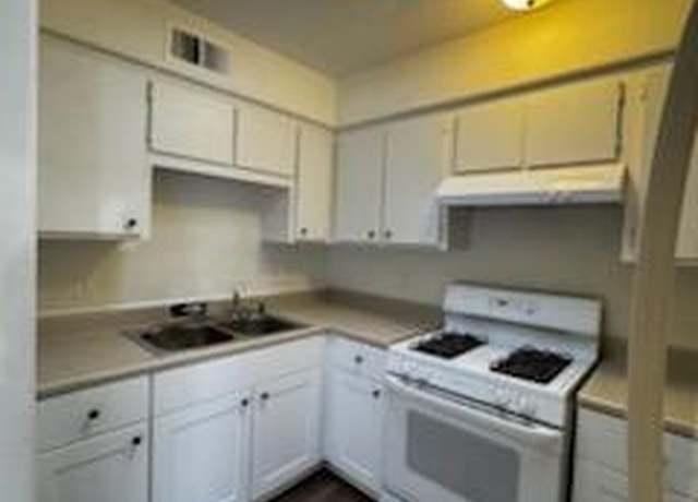 Property at 1100 10th St SW, Albuquerque, NM 87102, 2 beds, 1 bath