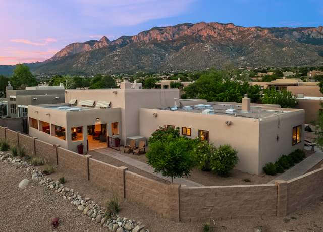 Property at 2750 Cliffrose Dr NE, Albuquerque, NM 87122, 4 beds, 2.5 baths