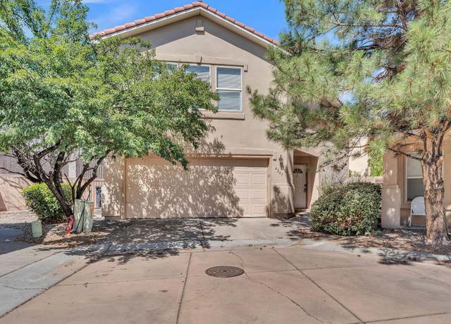 Property at 4247 Altura Vista Ln NE, Albuquerque, NM 87110, 3 beds, 2.5 baths
