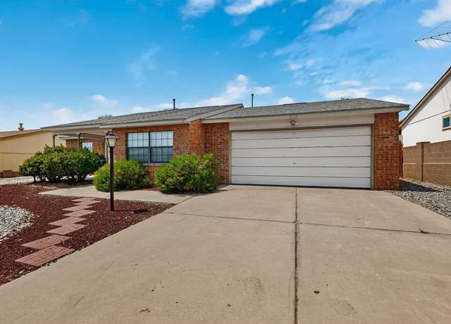 Property at 1517 Hummingbird Rd NE, Rio Rancho, NM 87144, 3 beds, 2 baths