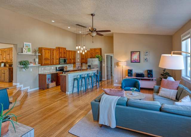 Property at 2 Swallow, Tijeras, NM 87059, 3 beds, 2 baths