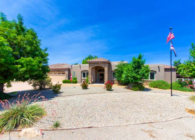 Property at 930 Titus Loop, Bosque Farms, NM 87068, 4 beds, 3 baths