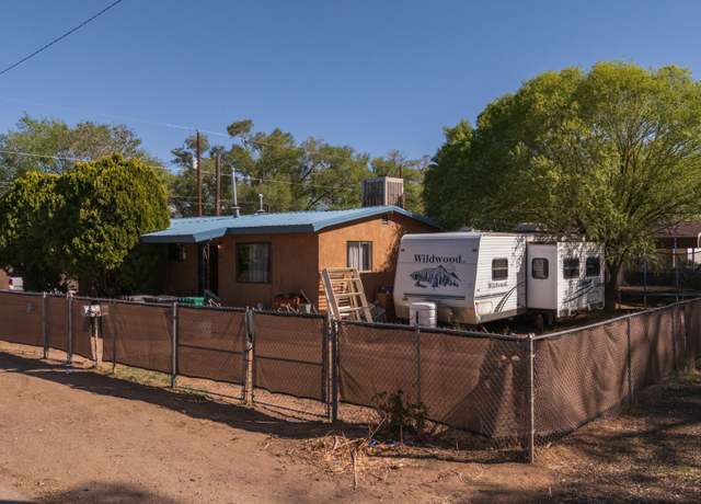 Property at 1520 Entrada Bonita St SW, Albuquerque, NM 87105, 3 beds, 2 baths