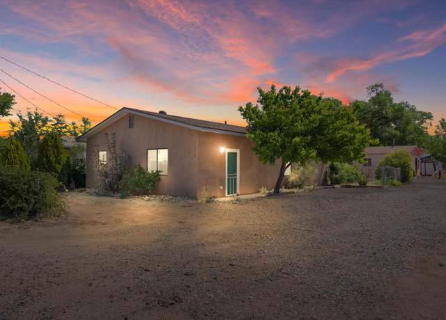 Property at 2012 Foothill Dr SW, Albuquerque, NM 87105, 2 beds, 1 bath