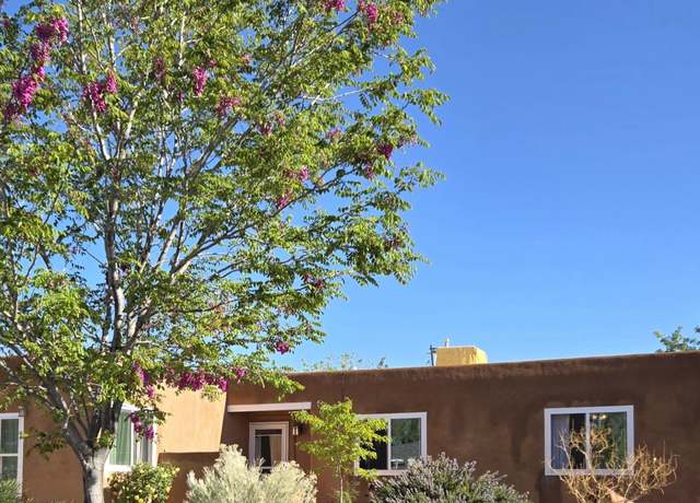 Property at 3703 Oakmount Dr SE, Rio Rancho, NM 87124, 3 beds, 2.5 baths