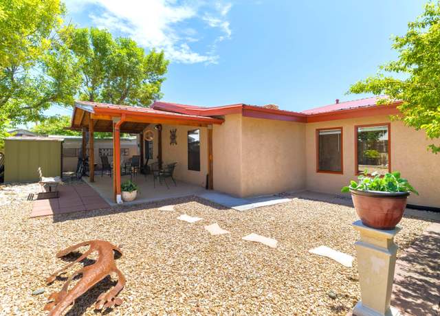 Property at 3109 Avenida Codorniz, Santa Fe, NM 87507, 3 beds, 2 baths