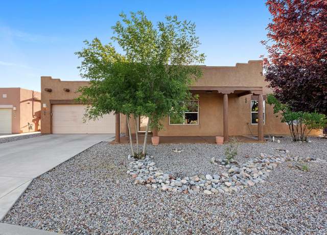Property at 4704 Contenta Rdg, Santa Fe, NM 87507, 4 beds, 2 baths