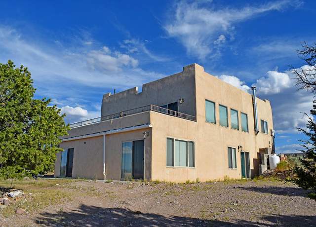 Property at 8 Overlook Way, Magdalena, NM 87825, 3 beds, 2 baths