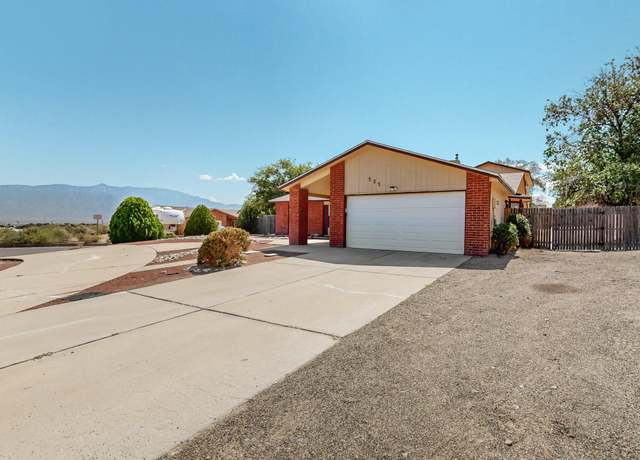 Property at 505 Longwood Loop NE, Rio Rancho, NM 87124, 5 beds, 3 baths