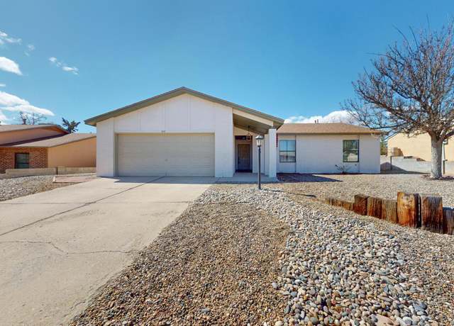 Property at 837 Stagecoach Rd SE, Rio Rancho, NM 87124, 3 beds, 2 baths