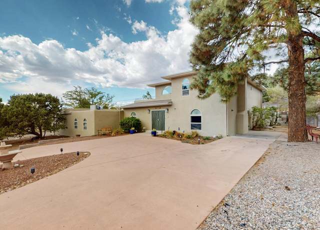 Property at 13401 Desert Hills Pl NE, Albuquerque, NM 87111, 5 beds, 4 baths
