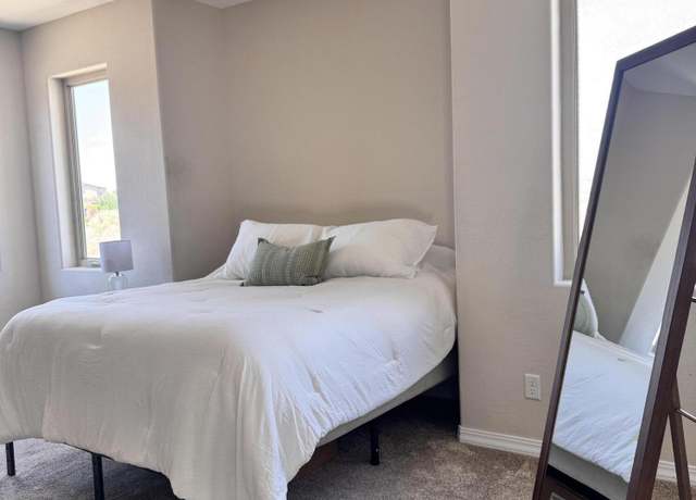 Property at 6324 Hadley Ct NE, Rio Rancho, NM 87144, 4 beds, 3.5 baths