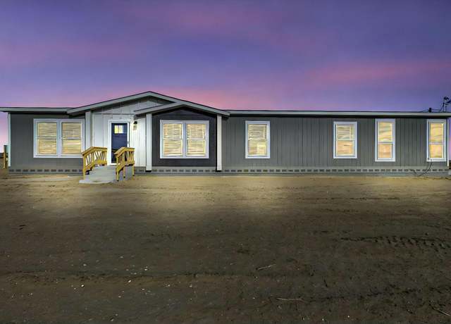 Property at 1105 17th St NW, Rio Rancho, NM 87144, 4 beds, 2 baths
