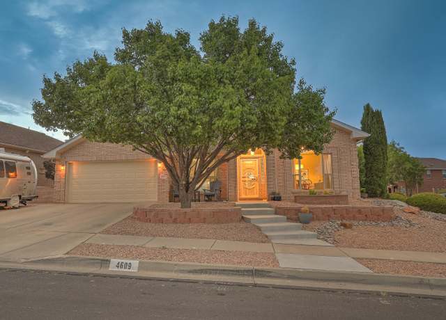 Property at 4609 Waynesboro Pl NW, Albuquerque, NM 87120, 4 beds, 3 baths