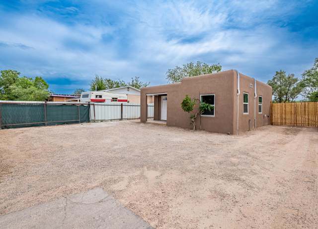 Property at 1010 Aztec Rd NW, Albuquerque, NM 87107, 2 beds, 1 bath