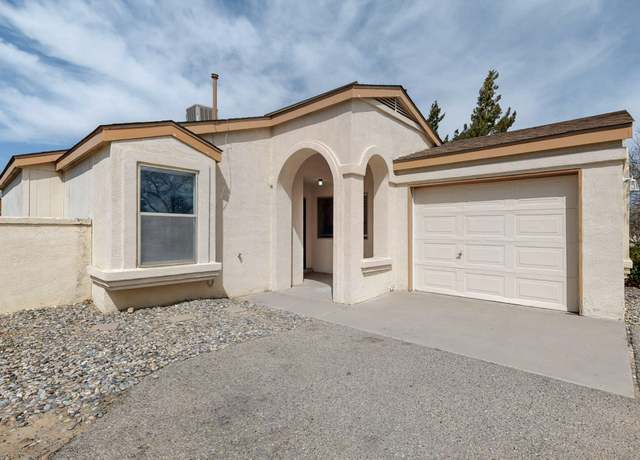 Property at 900 Charles Dr NE, Rio Rancho, NM 87144, 2 beds, 1 bath