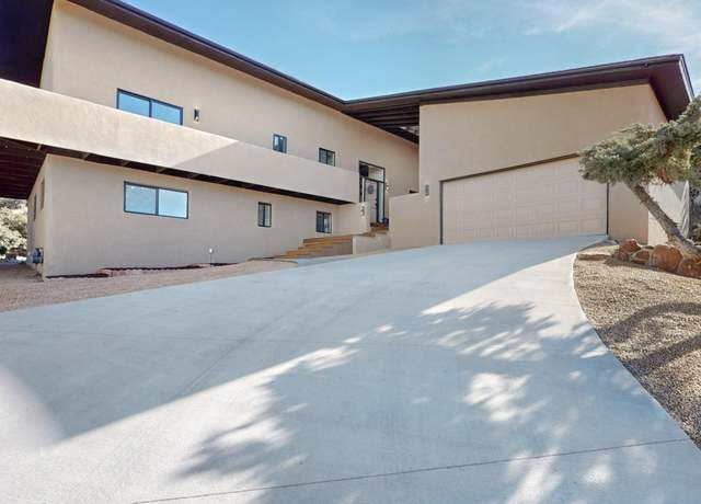 Property at 4500 Skyline Ct NE, Albuquerque, NM 87111, 4 beds, 3 baths