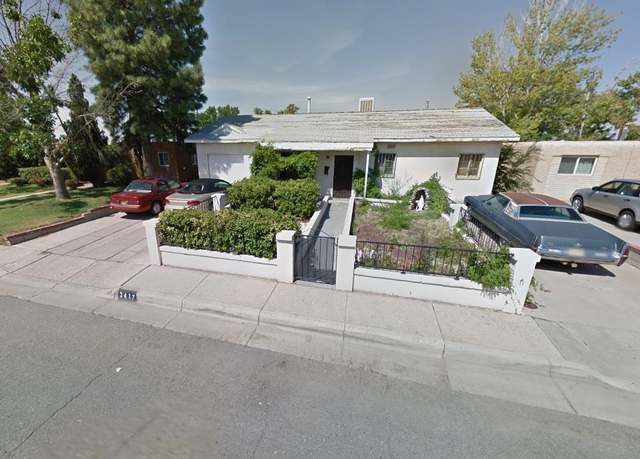 Property at 3417 Palomas Dr NE, Albuquerque, NM 87110, 3 beds, 1.5 baths