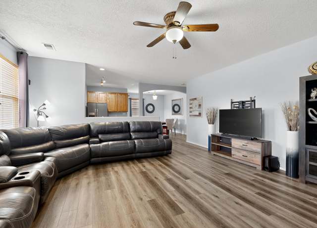 Property at 1600 Terra De Sol Dr SE, Rio Rancho, NM 87124, 3 beds, 2 baths