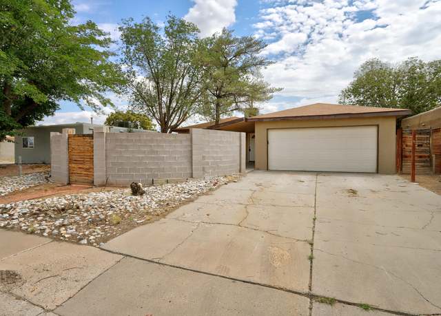 Property at 2420 Cagua Dr NE, Albuquerque, NM 87110, 3 beds, 2 baths