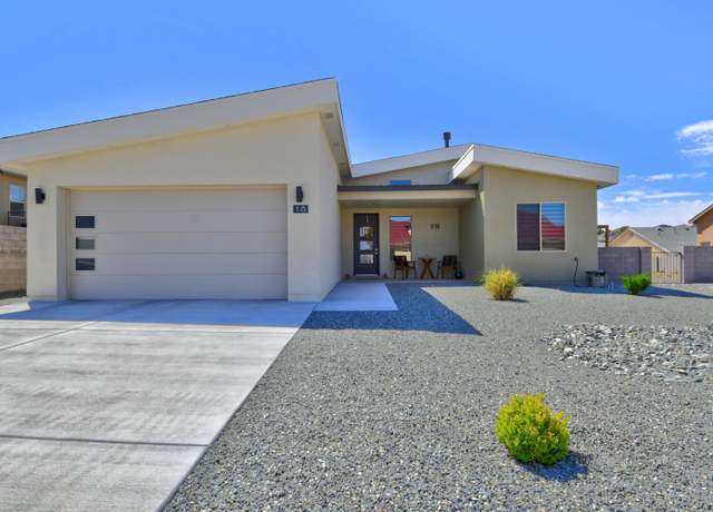 Property at 18 Camel Rd, Los Lunas, NM 87031, 4 beds, 2 baths